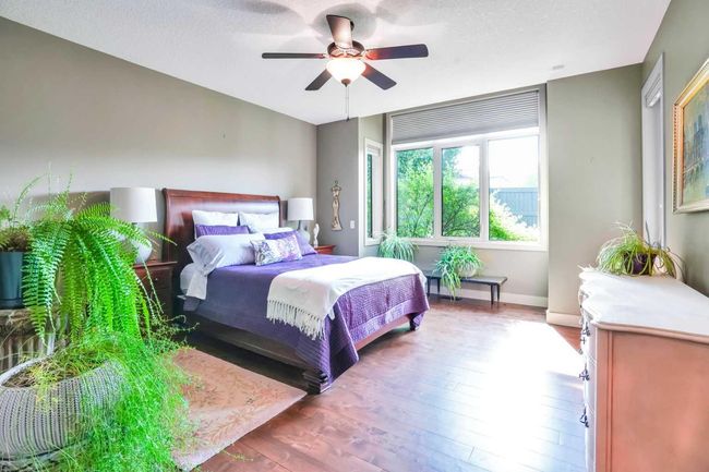 511 Evergreen Circle Sw, House other with 3 bedrooms, 3 bathrooms and 4 parking in Calgary AB | Image 22