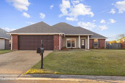 530 Planters Dr, Pearl, MS, 39208-7029 | Card Image