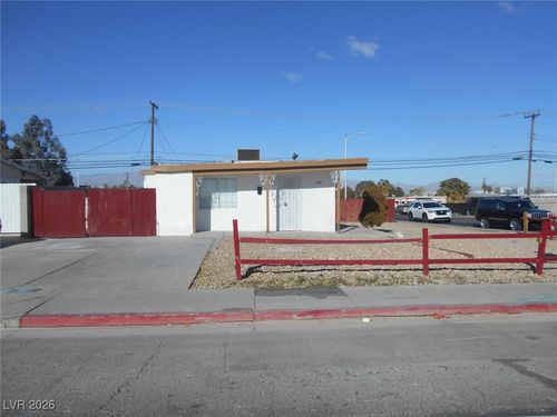2137 E Saint Louis Ave, Las Vegas, NV, 89104-4107 | Card Image