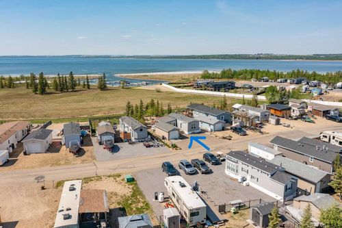 212-10046 Township Road 422, Rural Ponoka County, AB, T4J1V9 | Card Image