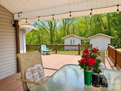 41 Vista Dr, Clyde, NC, 28721-7527 | Card Image