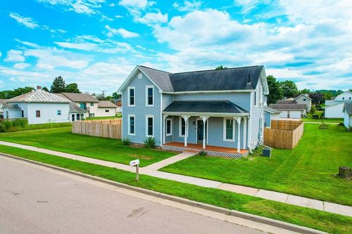 1211 Bangor St, Bangor, WI, 54614-8764 | Card Image