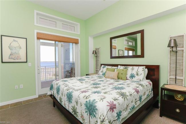APT-432B - 3738 Sandpiper Rd, House attached with 4 bedrooms, 3 bathrooms and null parking in Virginia Beach VA | Image 32