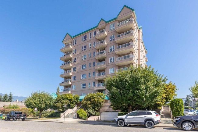 303 - 45745 Princess Avenue, Condo with 2 bedrooms, 1 bathrooms and 1 parking in Chilliwack BC | Image 1