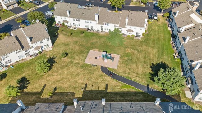 215 Nebula Rd, Townhouse with 3 bedrooms, 4 bathrooms and null parking in Piscataway NJ | Image 33