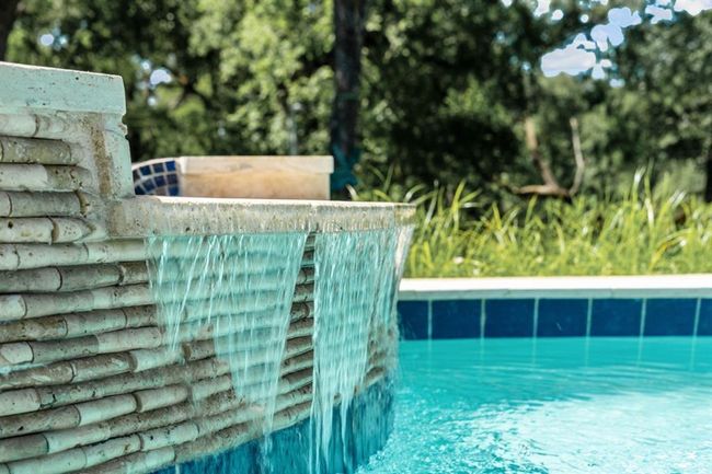 Spillover spa. | Image 40