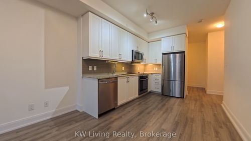 707-9608 Yonge St, Richmond Hill, ON, L4C0X4 | Card Image