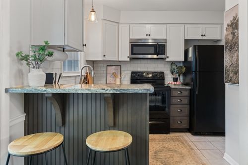 139-3000 Hillsboro Pike, Nashville, TN, 37215-1335 | Card Image