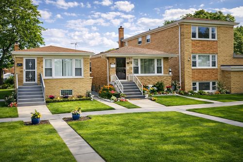 7418 63rd Pl, Summit, IL, 60501-1806 | Card Image
