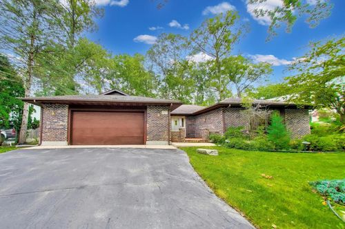 925 Tarrant Drive, Fontana, WI, 53125 | Card Image