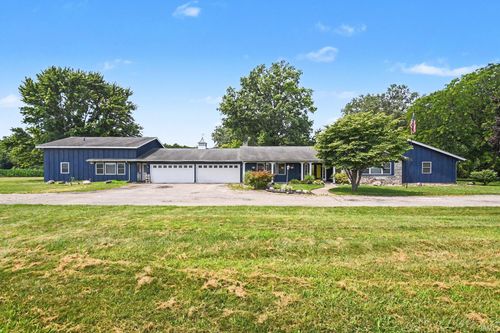 17220 Shively Rd, Bremen, IN, 46506-9497 | Card Image
