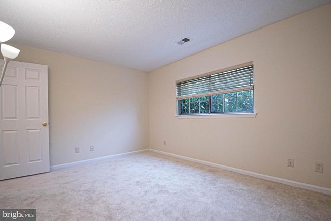 APT-101 - 12009 Golf Ridge Ct, Condo with 3 bedrooms, 2 bathrooms and null parking in FAIRFAX VA | Image 29