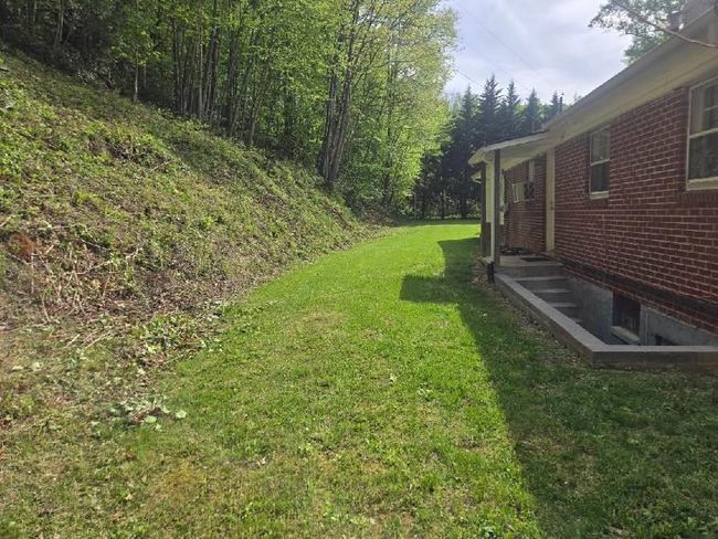 3046 Woolwine Hwy, House other with 3 bedrooms, 1 bathrooms and null parking in Stuart VA | Image 34