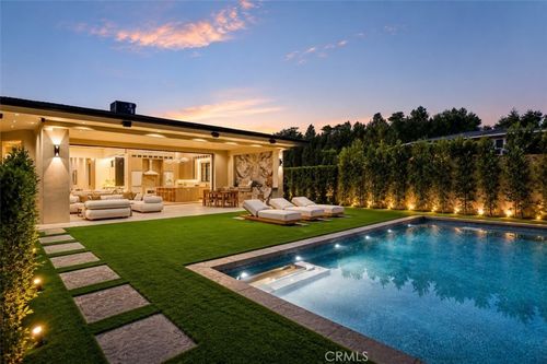 11826 Kling St, Valley Village, CA, 91607-4045 | Card Image