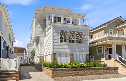 8527 3rd Ave, Stone Harbor, NJ, 08247-1655 | Card Image