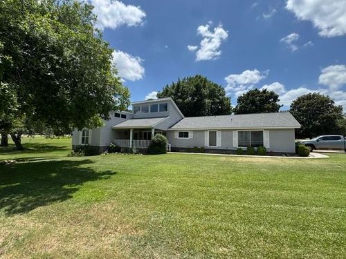 623 Sandy Harbor Dr, Horseshoe Bay, TX, 78657-7113 | Card Image