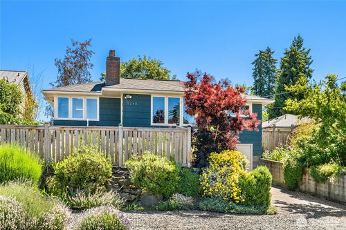 9248 3rd Ave Nw, Seattle, WA, 98117-2107 | Card Image