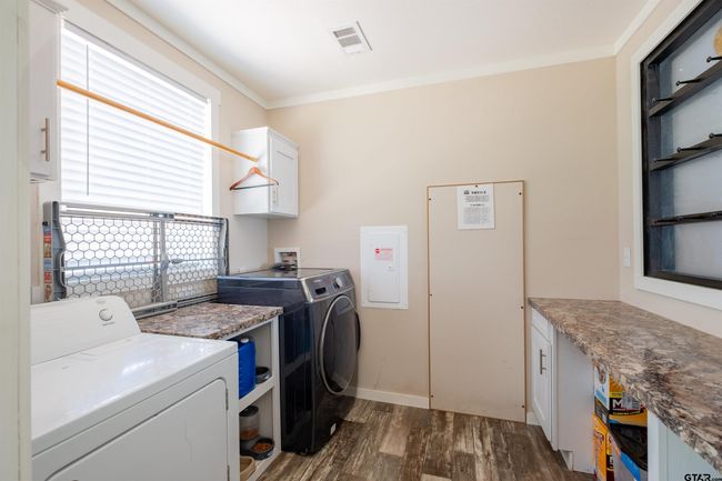 18877 County Road 15, House other with 3 bedrooms, 2 bathrooms and null parking in Tyler TX | Image 16