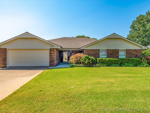 5640 Steeper Dr, Bartlesville, OK, 74006-9116 | Card Image