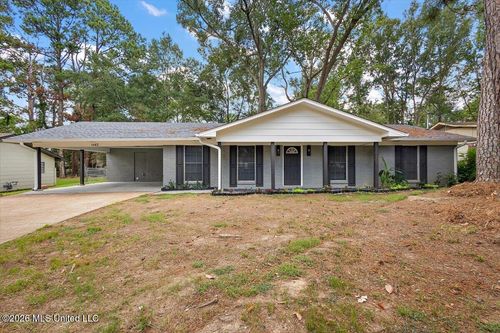 1943 Bienville Dr, Jackson, MS, 39212-2537 | Card Image