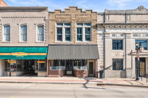 1334 Broad St, New Castle, IN, 47362-4203 | Card Image