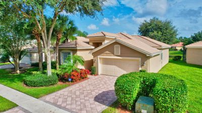 6881 Watertown Drive, House other with 3 bedrooms, 2 bathrooms and null parking in Boynton Beach FL | Image 2