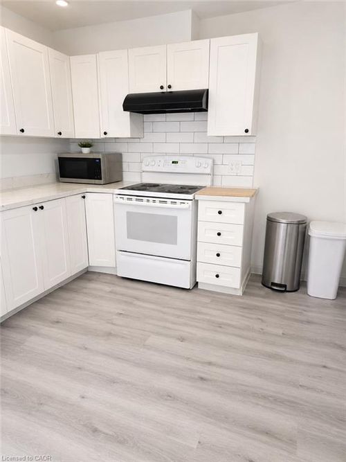 lower-67 Karen Walk, Waterloo, ON, N2L5X1 | Card Image
