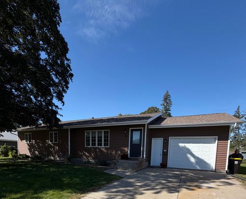 1230 S State St, Fairmont, MN, 56031-4417 | Card Image