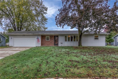 2319 Bradwood Ave, Altoona, WI, 54720-1530 | Card Image