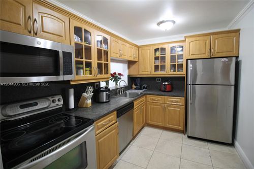 359w-8415 Sw 107th Ave, Miami, FL, 33173-4320 | Card Image