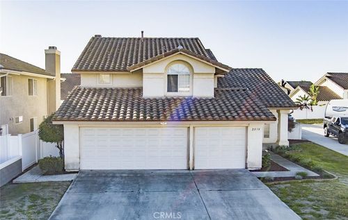 2038 Ridgeline Ave, Vista, CA, 92081-8810 | Card Image