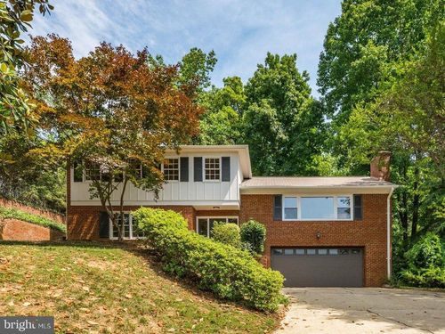 3621 38th St N, ARLINGTON, VA, 22207-4823 | Card Image