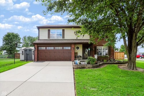 7980 N Burbrink Dr, Columbus, IN, 47201-2579 | Card Image