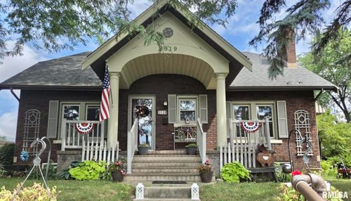 2019 W Edna Ct, West Peoria, IL, 61604-6057 | Card Image