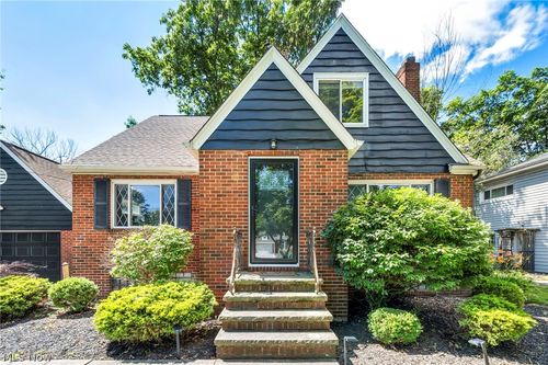 6524 E Pleasant Valley Rd, Independence, OH, 44131-6332 | Card Image