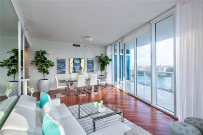 1501 - 100 S Pointe Dr, Condo with 2 bedrooms, 2 bathrooms and null parking in Miami Beach FL | Image 3