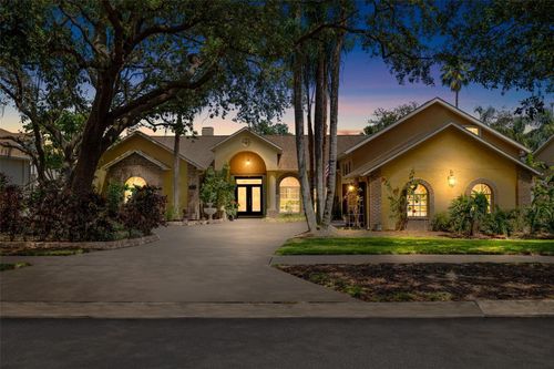 2513 Regal River Rd, VALRICO, FL, 33596-8307 | Card Image