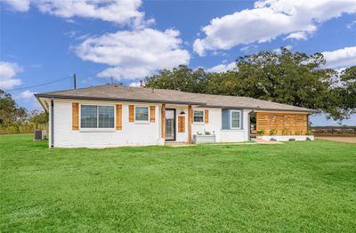 1620 W Us Highway 290, Home with 3 bedrooms, 1 bathrooms and null parking in Carmine TX | Image 1