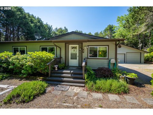 4796 Treewood Dr, Florence, OR, 97439-9024 | Card Image