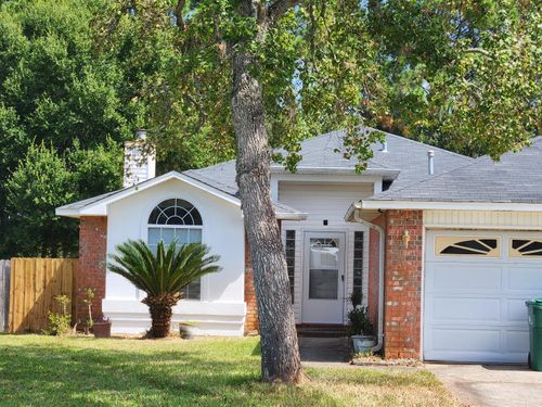 498 Rush Park Cir, Mary Esther, FL, 32569-2404 | Card Image