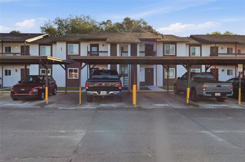 2216-39132 County Road 54, ZEPHYRHILLS, FL, 33542-1128 | Card Image