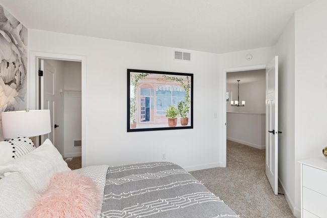 *Photo of model home, actual features may vary | Image 15