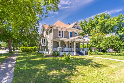 604 7th St, Rochelle, IL, 61068-1526 | Card Image