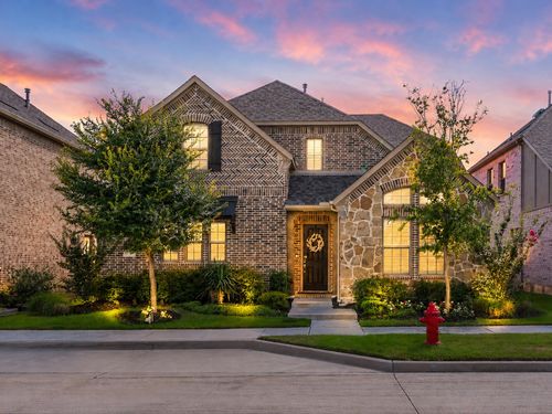 12767 Royal Oaks Ln, Farmers Branch, TX, 75234-4802 | Card Image