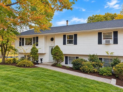 32 Peddler Hill, Blooming Grove, NY, 10950 | Card Image