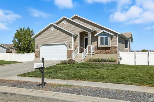 476 450, Tremonton, UT, 84337-2514 | Card Image