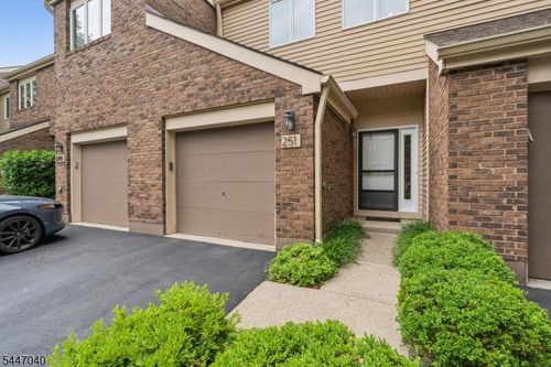251-251 Plymouth Ct, Madison, NJ, 07940-1148 | Card Image