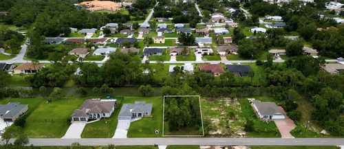 256 Yorkshire St, PORT CHARLOTTE, FL, 33954-3069 | Card Image