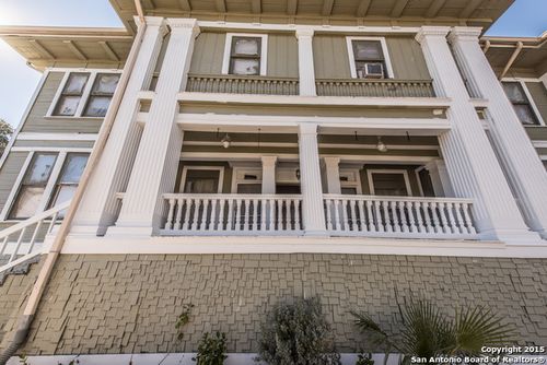 6-124 E Ashby Pl, San Antonio, TX, 78212-5823 | Card Image