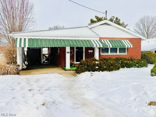 801 38th St, Vienna, WV, 26105-2737 | Card Image